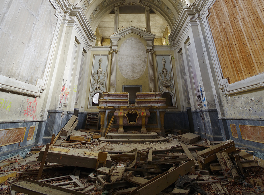 CHURCHES/TEMPLES